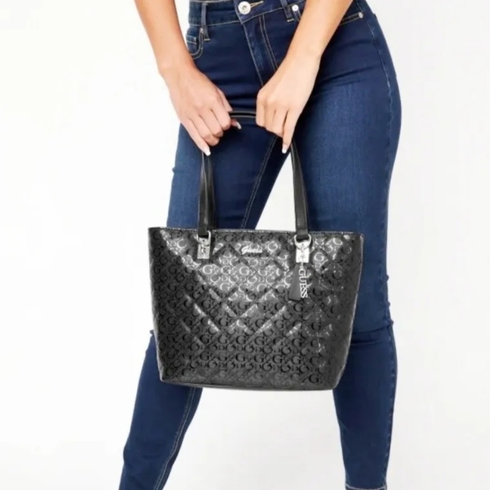 0428 GUESS Quilted Black Patent Tote Handbag Purse 14 x 10
